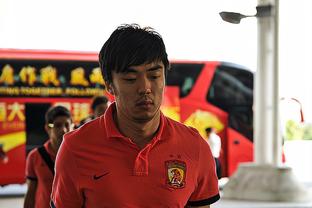 Man Vãn kiểm kê những cầu thủ có thể ký hợp đồng đầu tiên sau khi Young - Jae gia nhập Manchester United: Osmein, Tony ở trong danh sách.